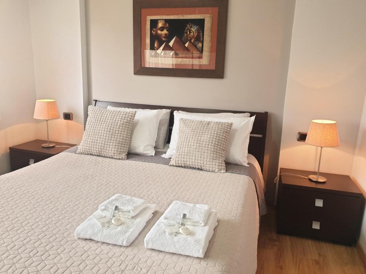 Modern Apartament Fagaras Bagian luar foto